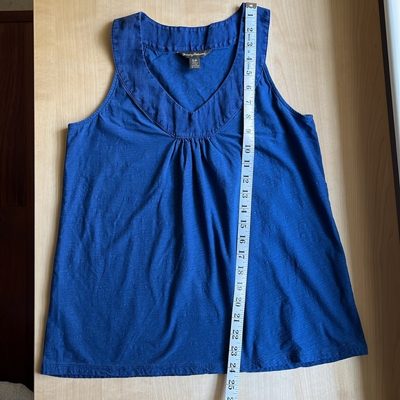 Tommy Bahama Sleeveless Top S/P - Picture 3 of 11